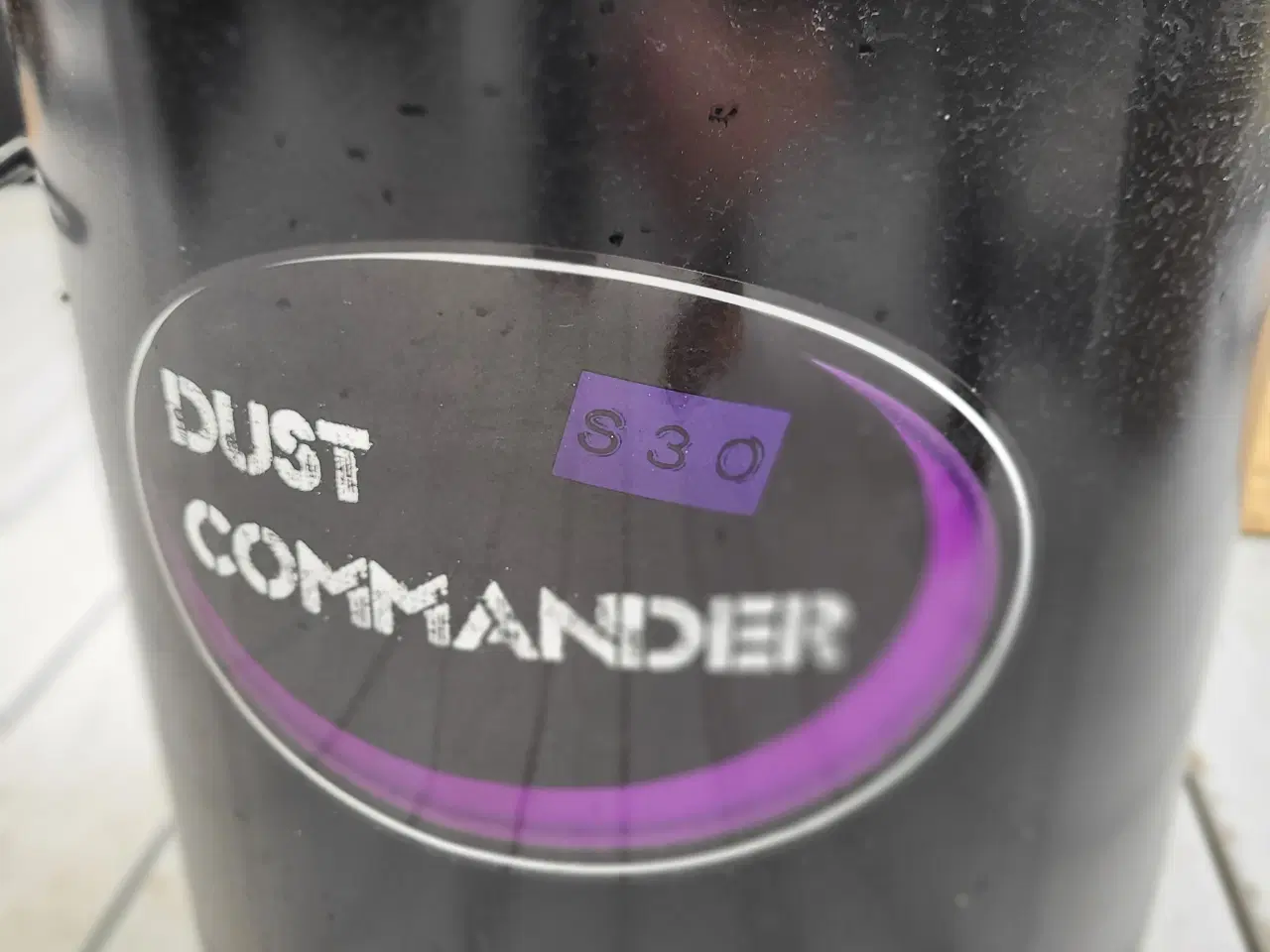 Billede 1 - Dust commander 30 l. 