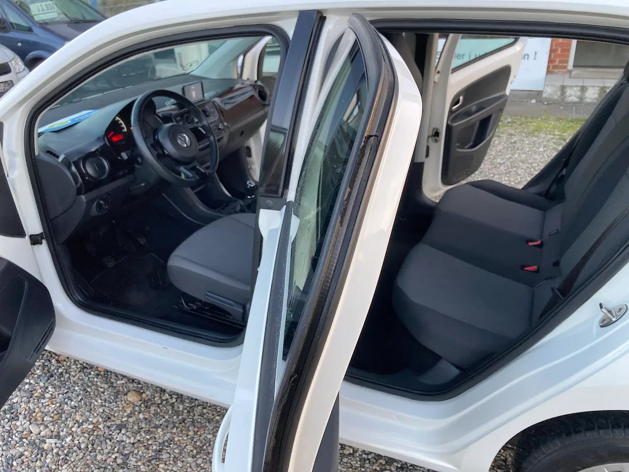 Billede 15 - VW Up 1.0 Nysyn meget pæn