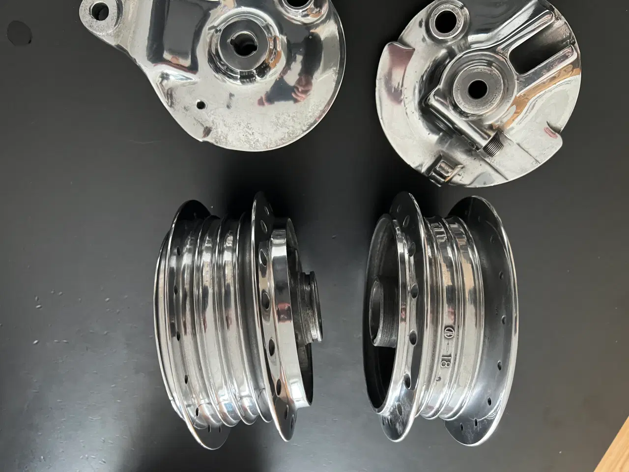 Billede 4 - Honda cd50 hjulnav+bremseplader gl model