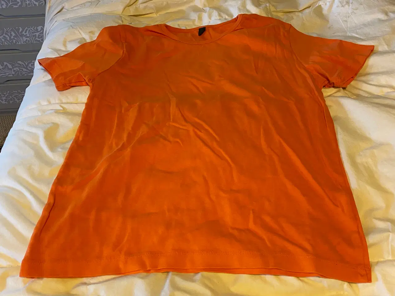 Billede 3 - T- Shirt i forskellige farver og mærker sælges.