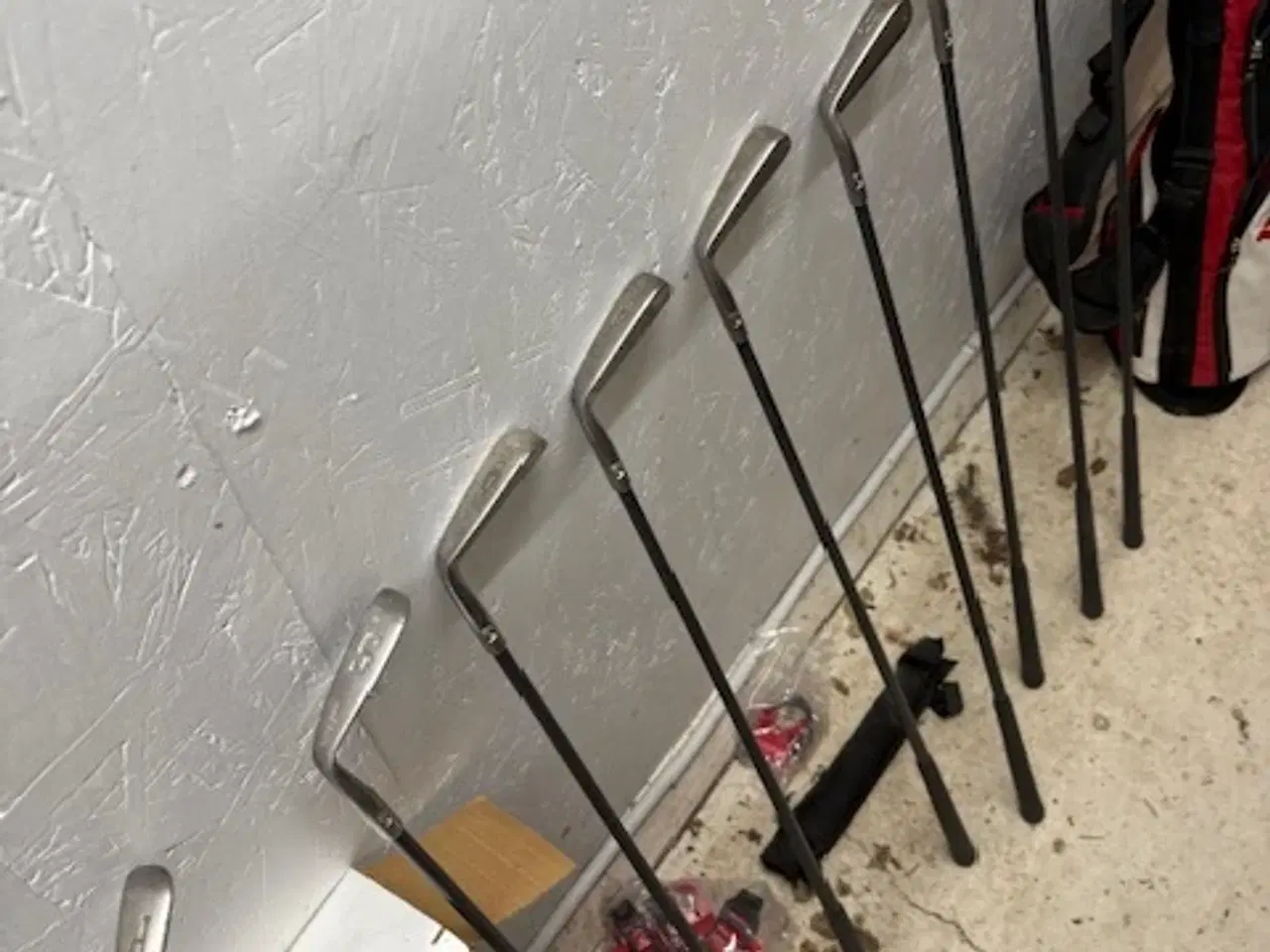 Billede 2 - Komplet golfset med taske og driver