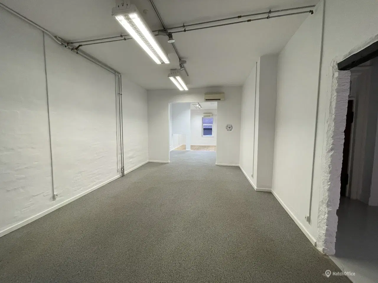 Billede 5 - Central placering i Odder