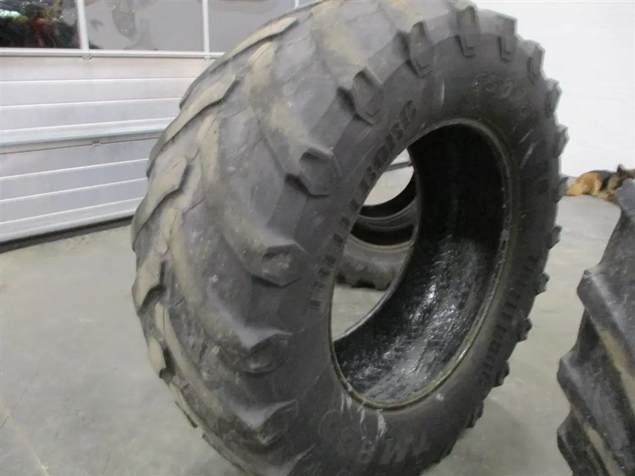 Billede 6 - Trelleborg 650/65R38 TM800 1 stk dæk som lige er afmonteret fra traktor, prisen er for 1 stk dæk