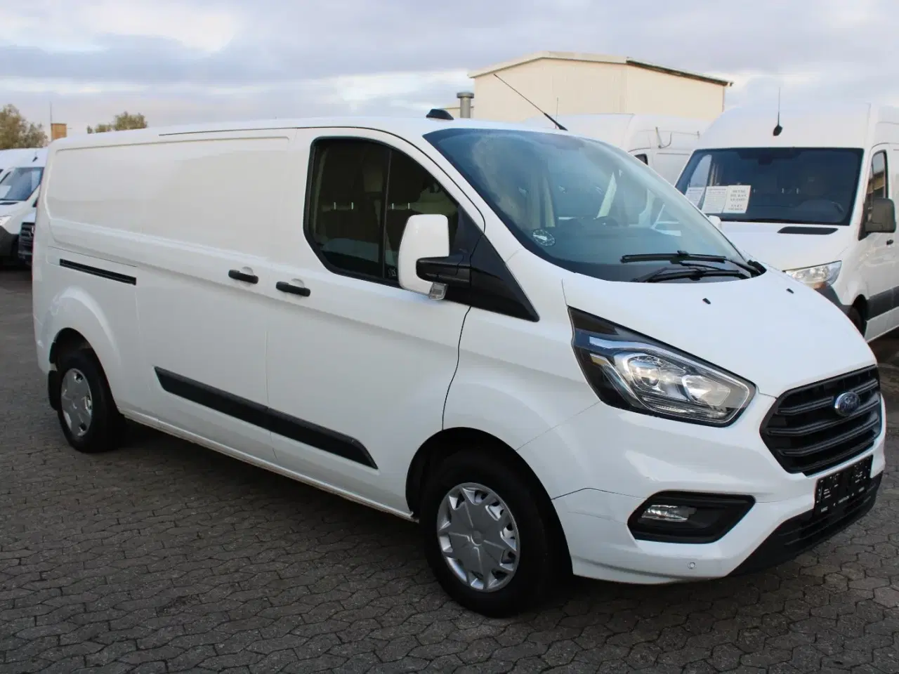 Billede 2 - Ford Transit Custom 300L 2,0 TDCi 130 Trend