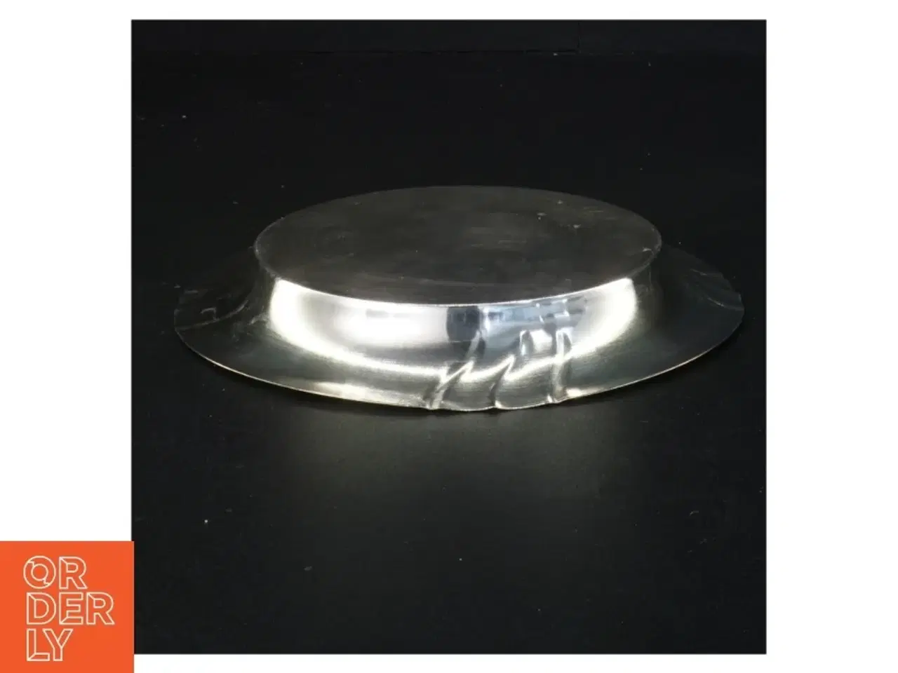 Billede 2 - Sølvfarvet metalbakke (str. 17 x 2 cm)