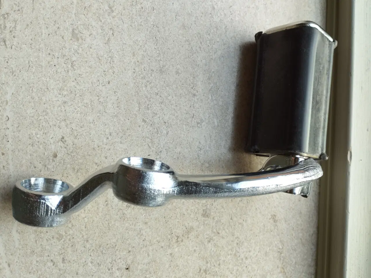 Billede 2 - Forreste fodstøtte Yamaha Virago ( %)