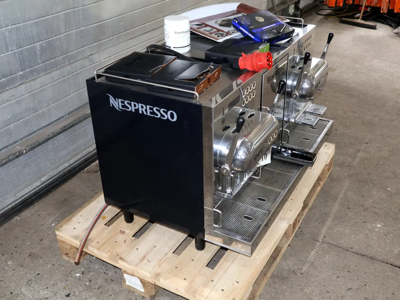 Billede 4 - Nespresso Agulia AG440Pro, kaffemaskine,