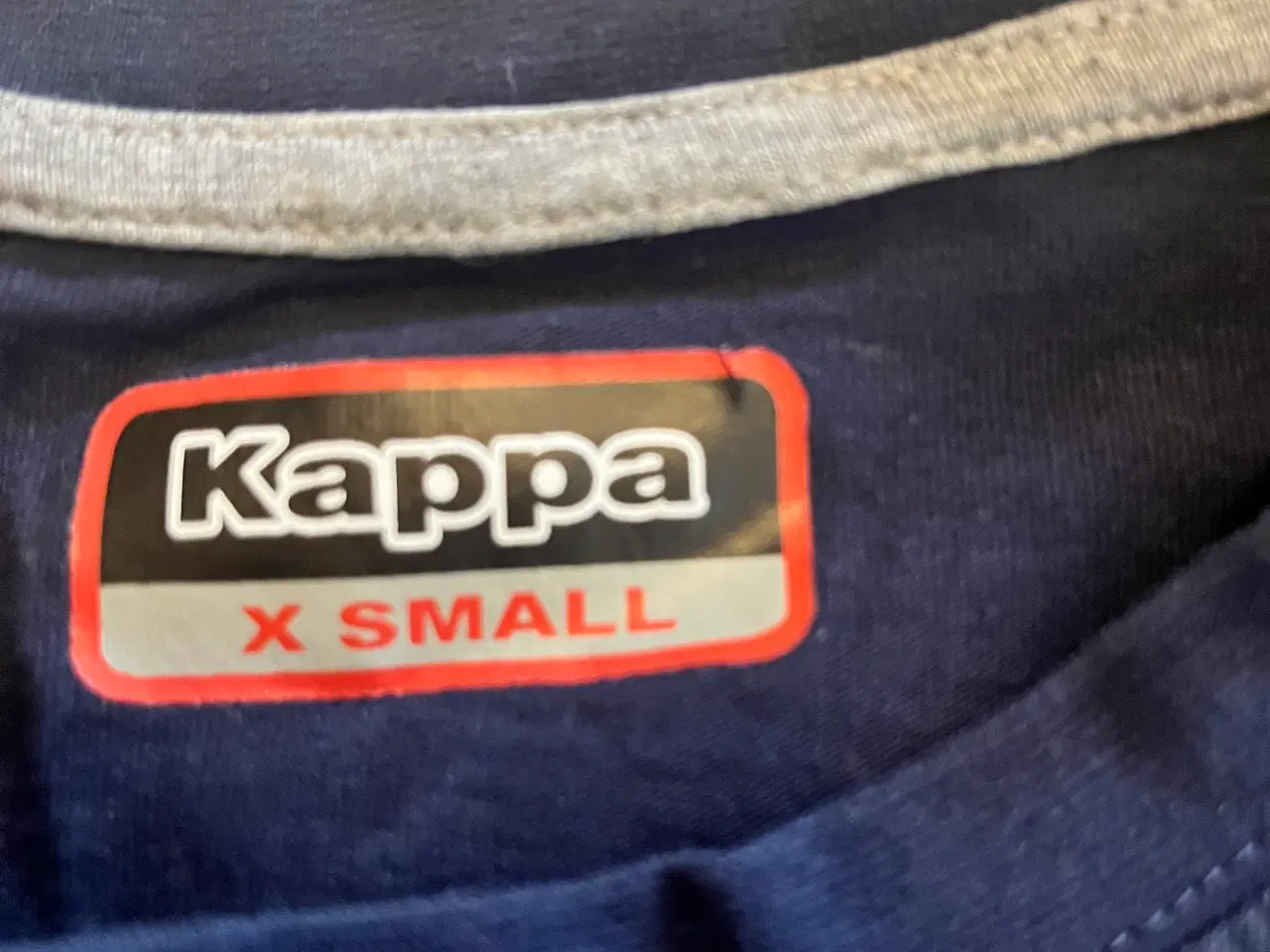 Billede 6 - T-shirt fra Kappa.