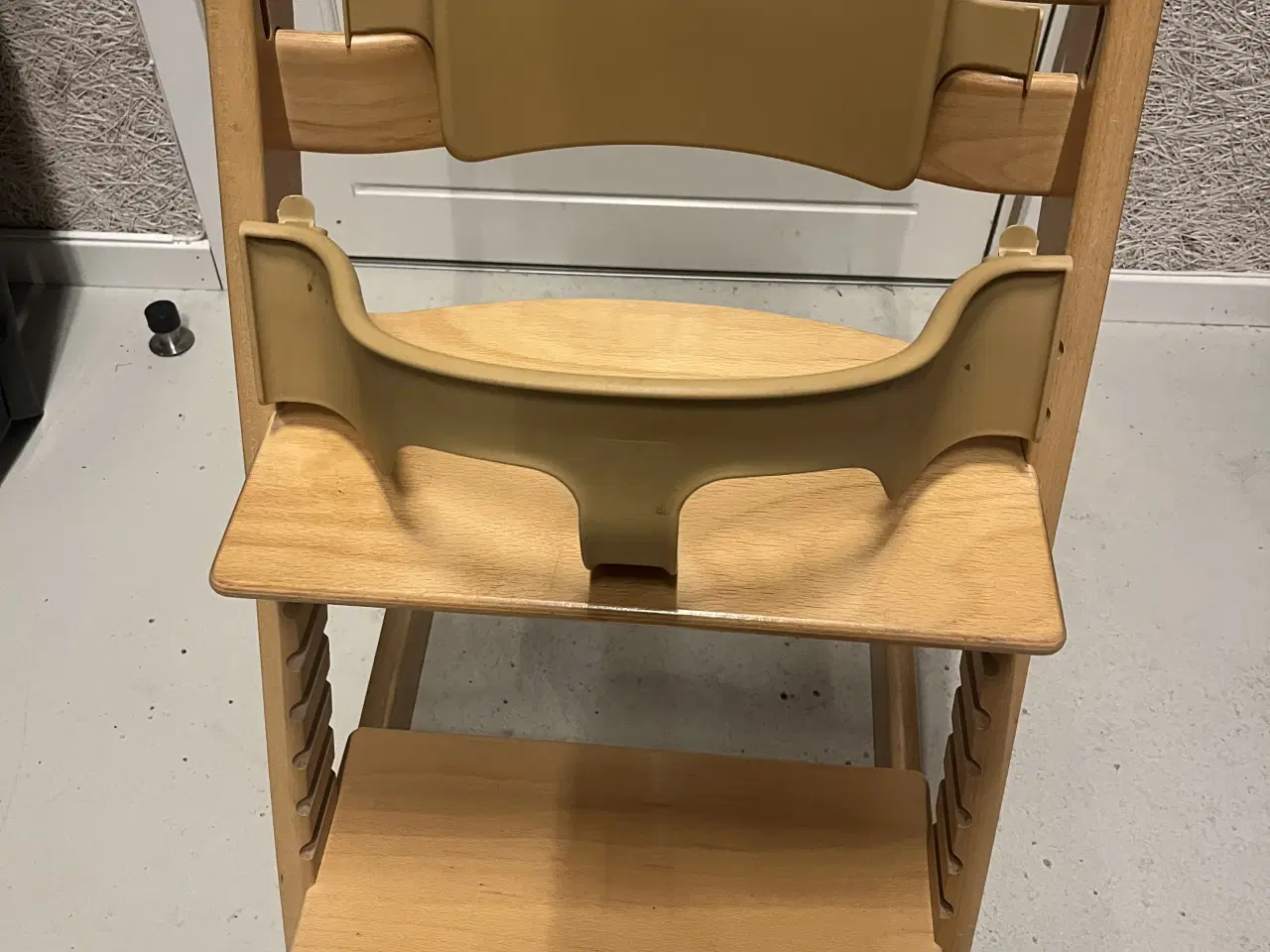 Billede 1 - Er reserveret : Aabybro: Trip-Trap børnestol