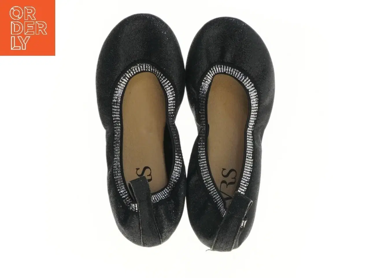 Billede 2 - Sort skinnende ballerina sko til børn fra VRS (str. 29 )