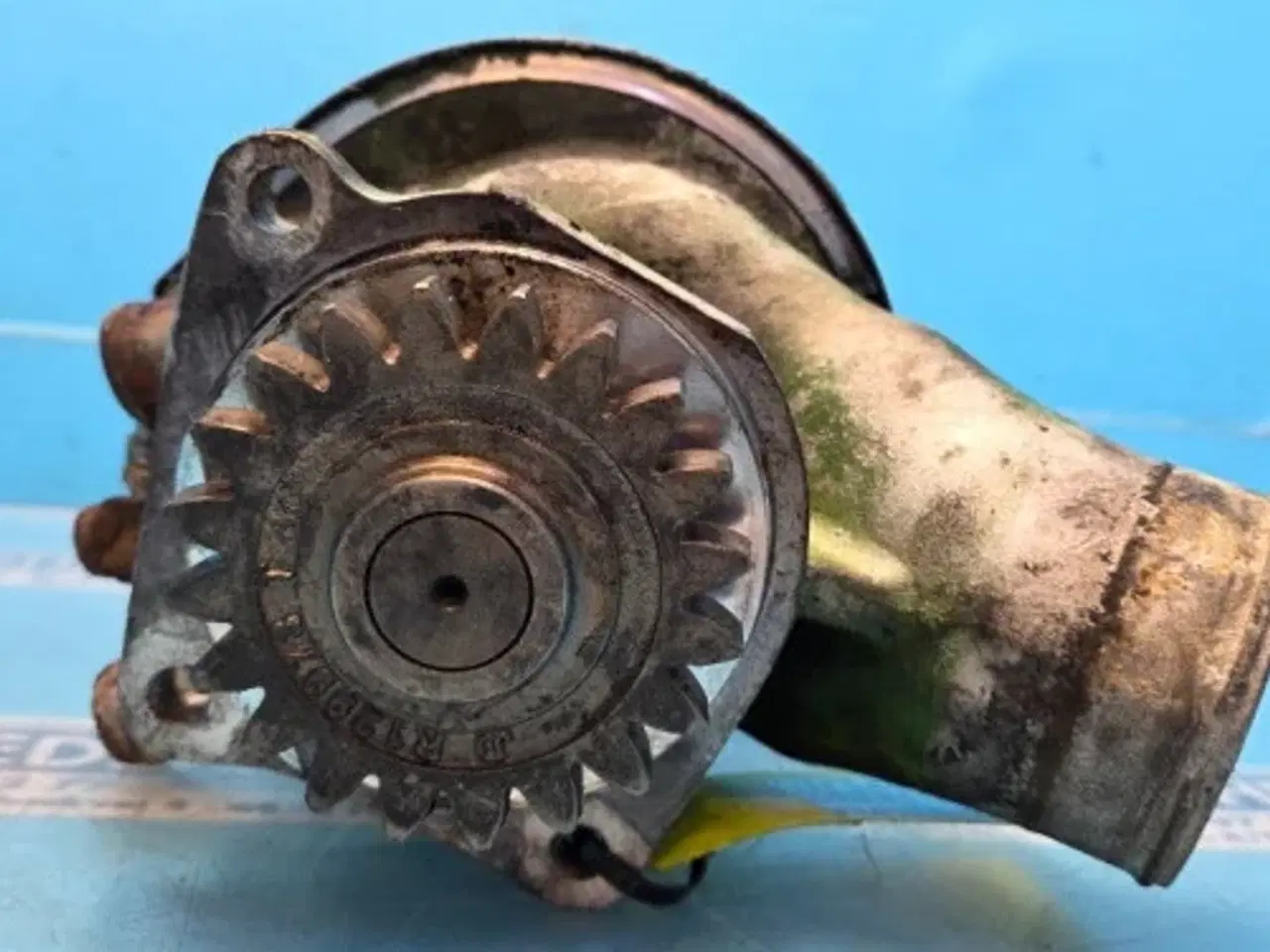 Billede 10 - John Deere 6125HZ001 Vandpumpe RE53538