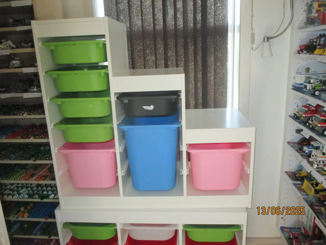 Billede 3 - 2 ikea (trofast ) reoler