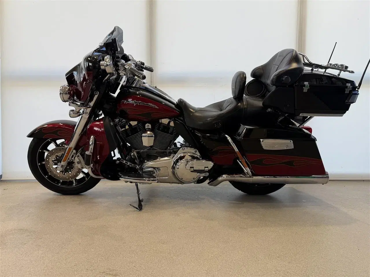 Billede 14 - Harley-Davidson FLHTCUSE Electra Glide Ultra Classic CVO 110"