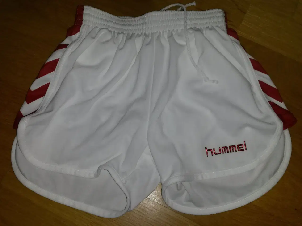 Billede 1 - Hummel shorts str. 10 år