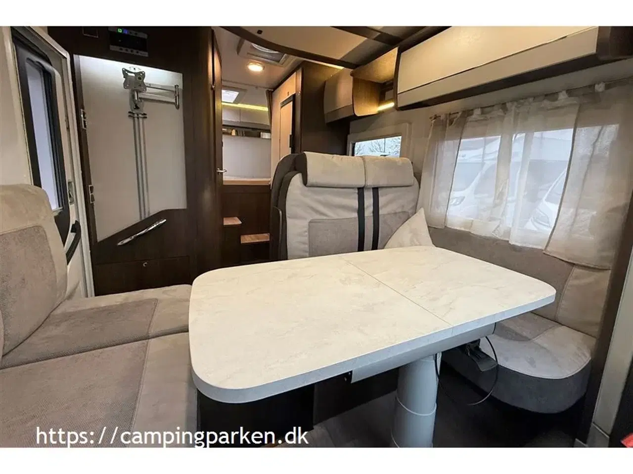 Billede 6 - 2022 - Benimar Tessoro T442   Vintercamper til 5 personer under 7 meter