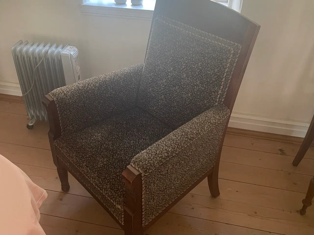 Billede 4 - Sofa og stol med høj ryg
