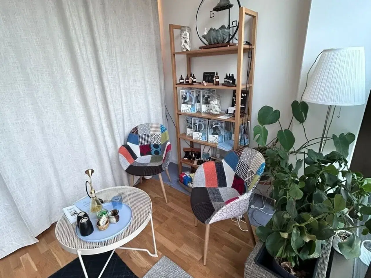 Billede 1 - Beliggende i Valby