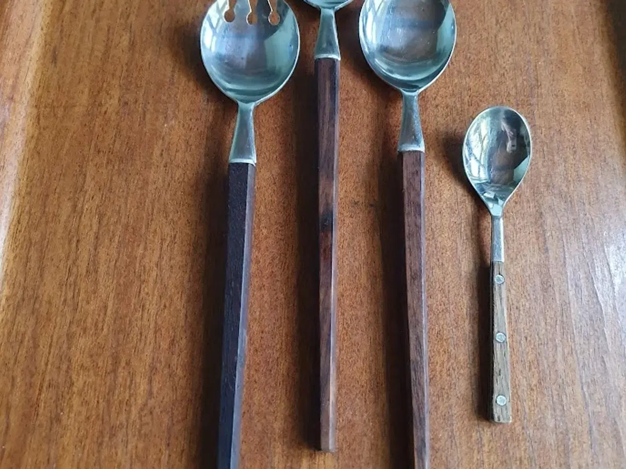 Billede 2 - Vintage salatbestik med træskaft