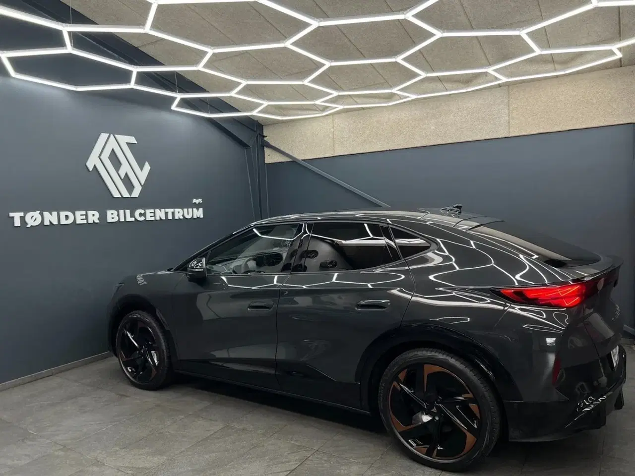 Billede 4 - Cupra Tavascan 77 VZ Adrenaline