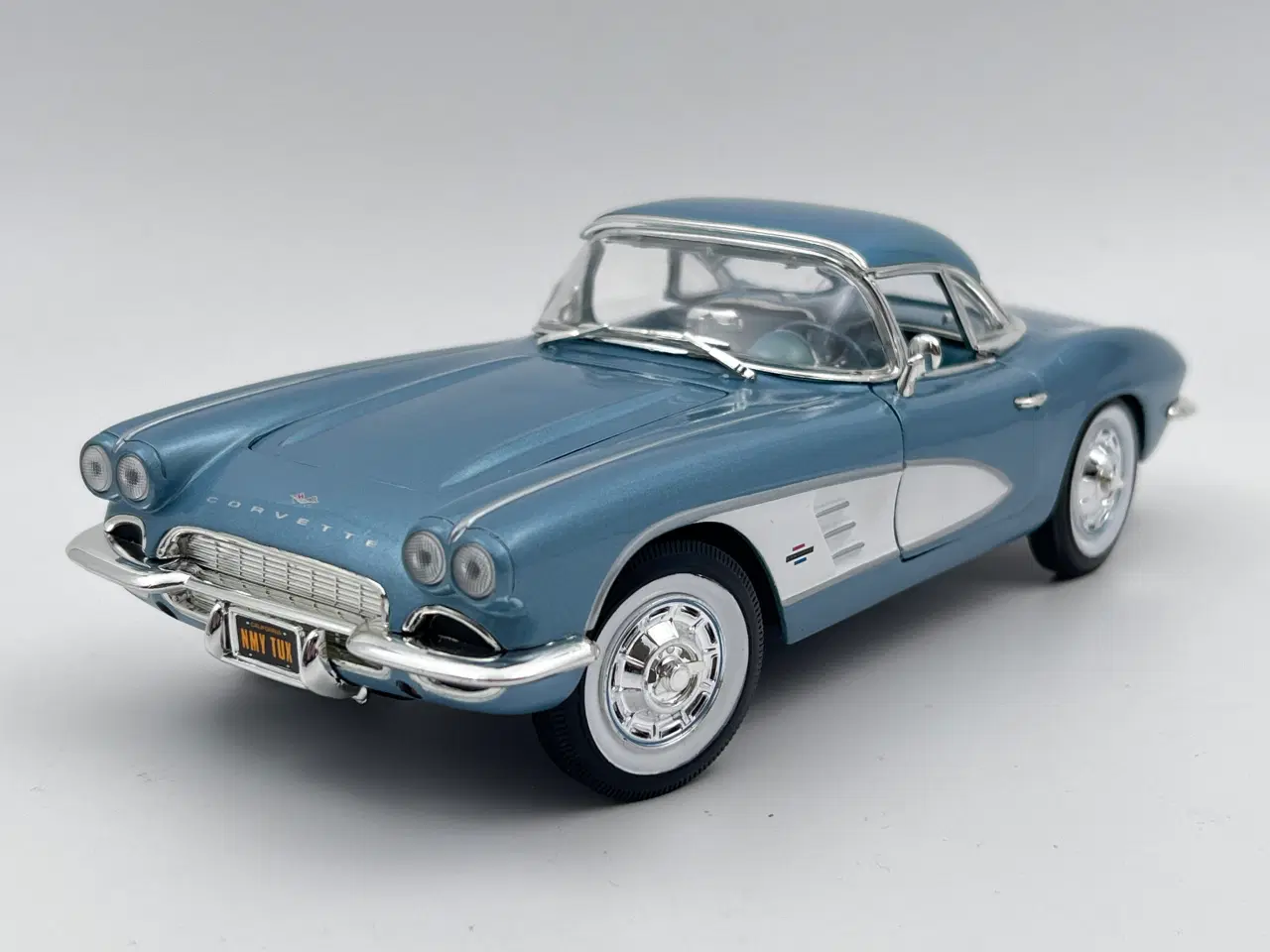 Billede 2 - 1961 Chevrolet Corvette 1:18  Super flot 