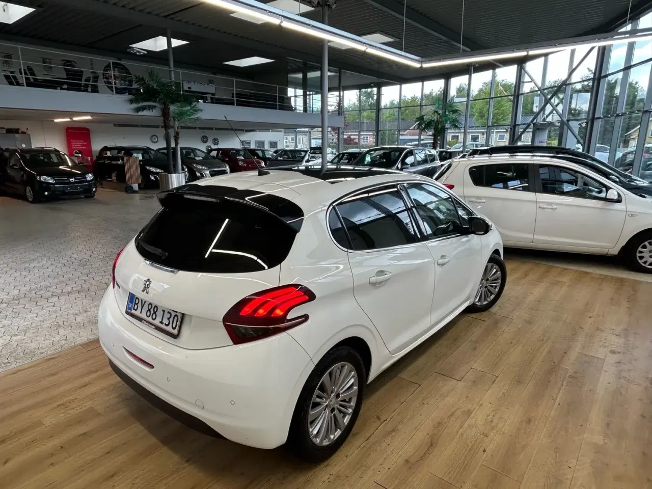 Billede 5 - Peugeot 208 1,6 BlueHDi Selection Sky 100HK 5d