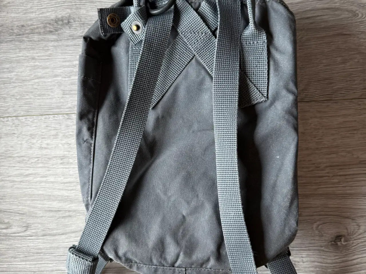 Billede 8 - Fin Army grøn Fjallraven mini rygsæk