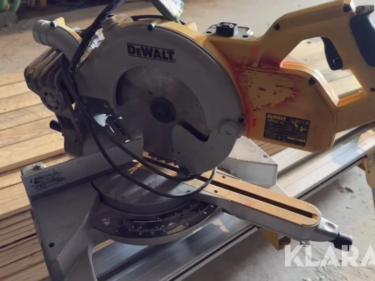 Billede 5 - Kap-/geringssav med foldbart stativ DeWalt Dws778 -QS