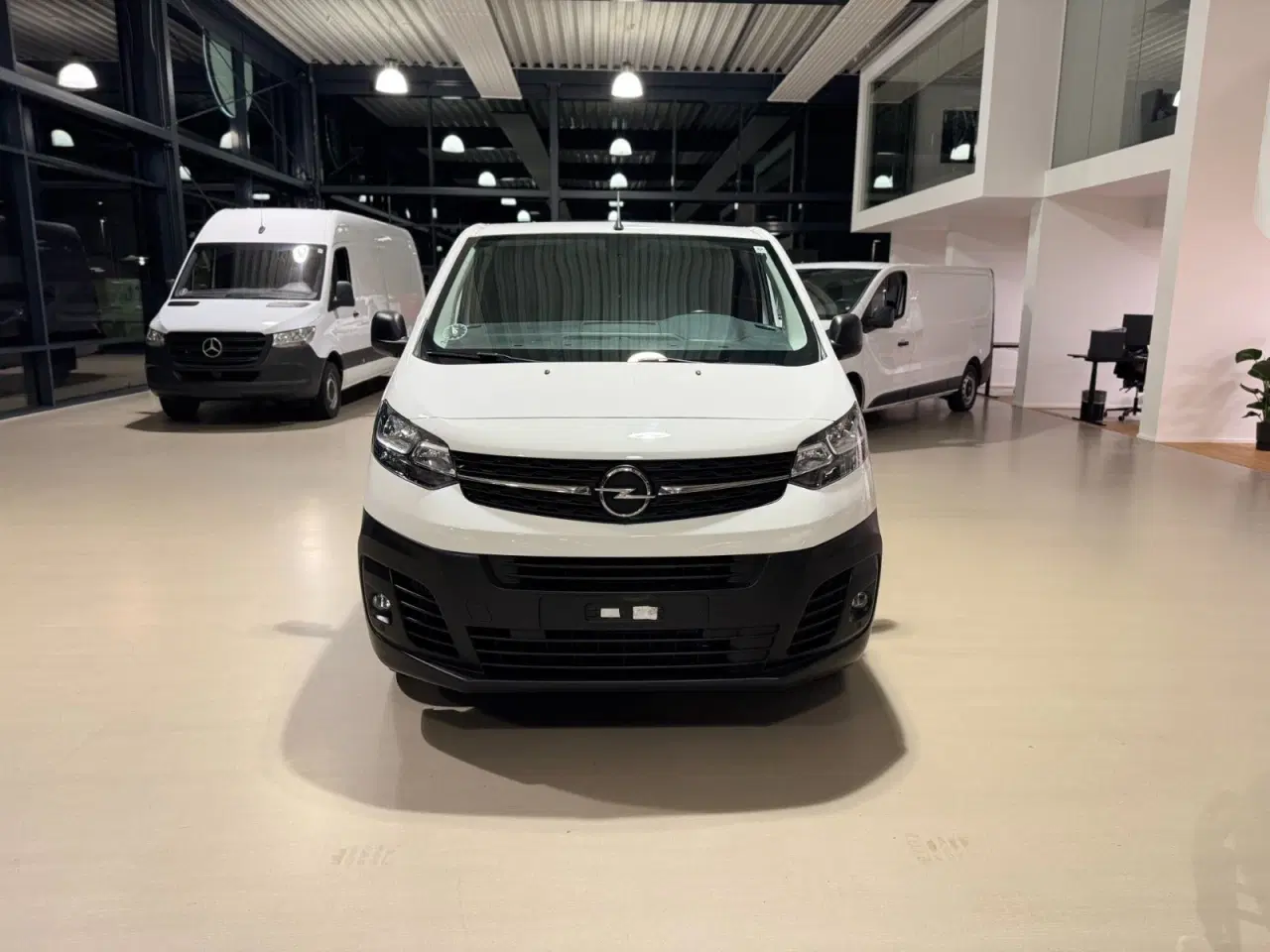 Billede 2 - Opel Vivaro 2,0 D 145 Enjoy+ L3V2 aut.