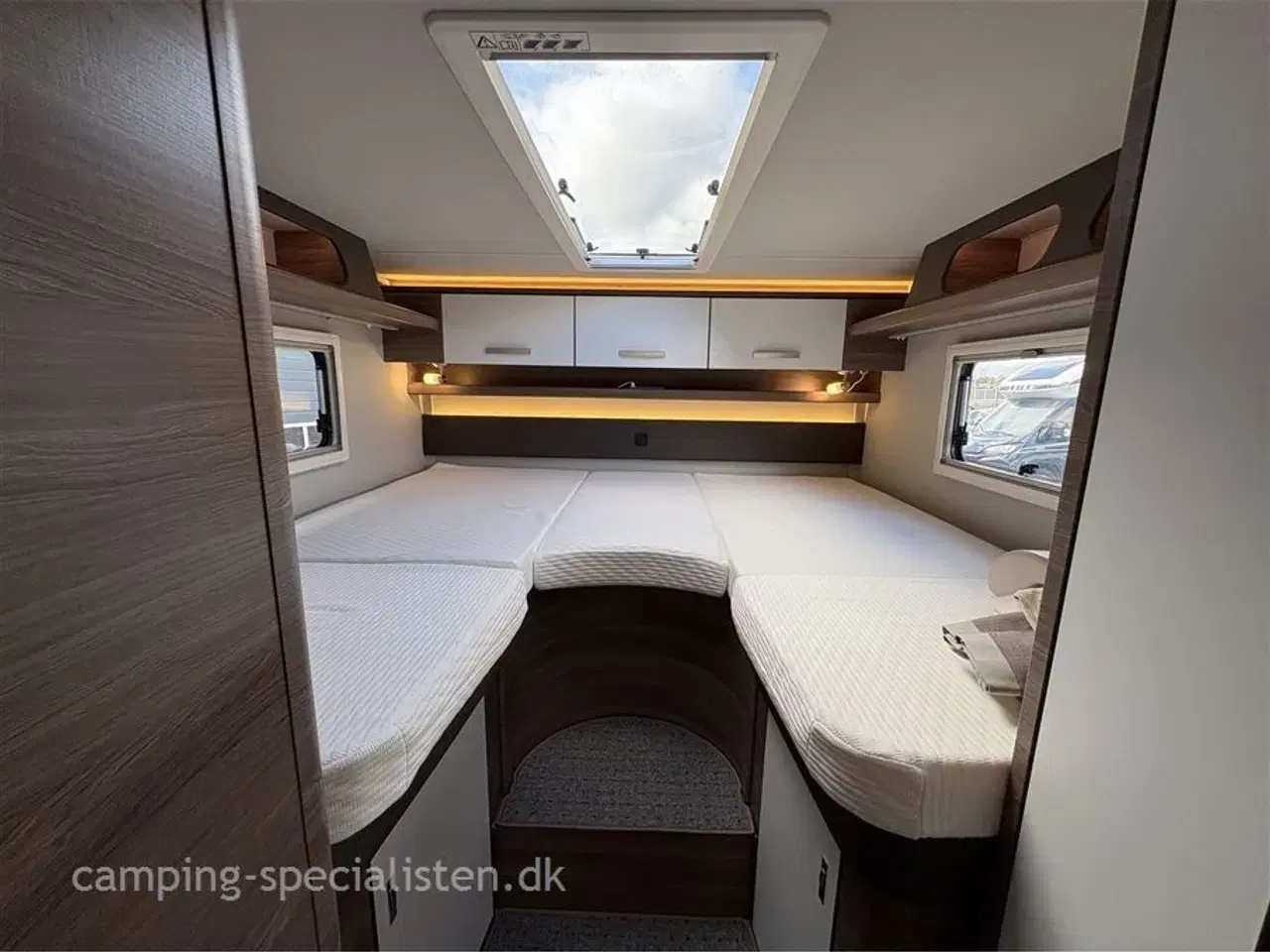 Billede 15 - 2020 - Knaus L!VE I 700 MEG 160 HK   Knaus L!VE I 700 MEG 2020 - kan nu ses hos Camping-Specialisten.dk
