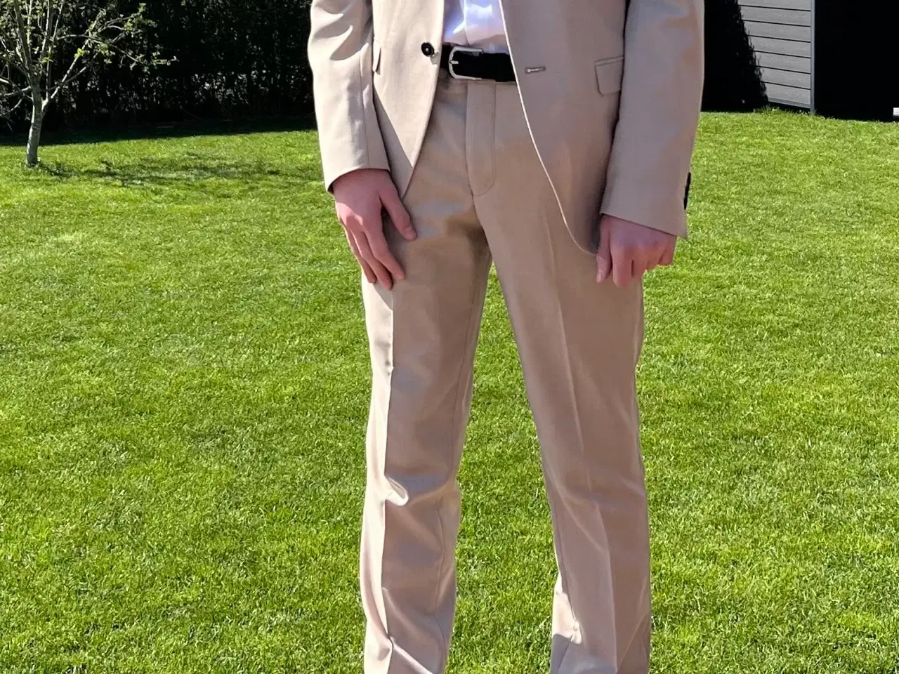 Billede 1 - Jack and jones jakkesæt i farven beige