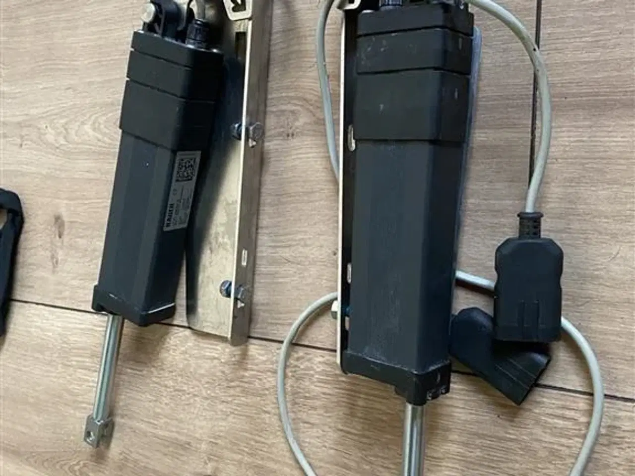 Billede 1 - Kuhn Actuator, kun brugt til 3 tons gødning