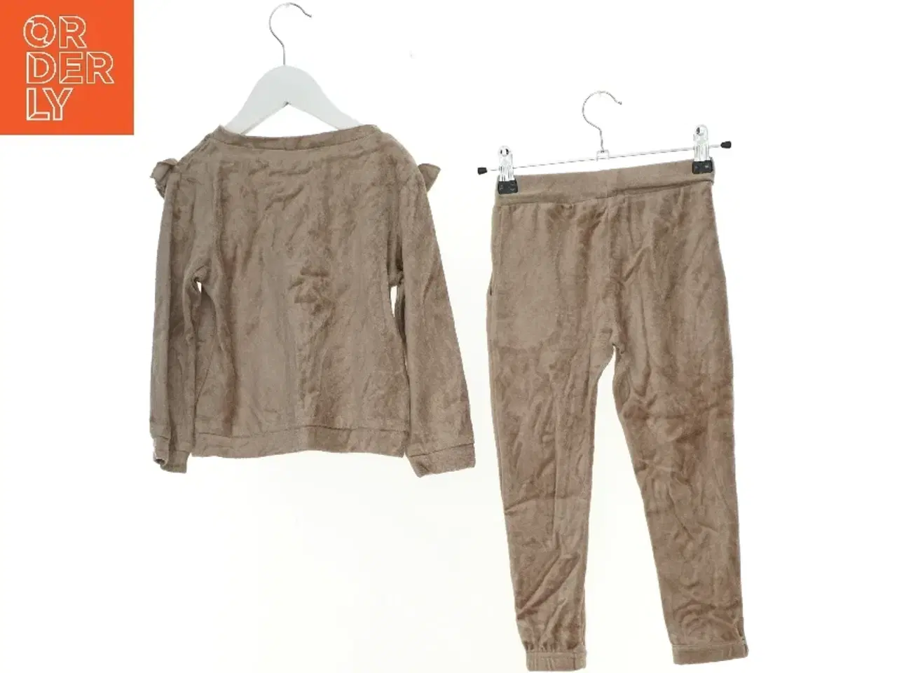 Billede 2 - Sæt børnetøj fra Name It (str. 104 cm)