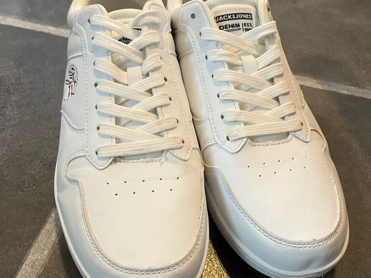 Billede 1 - Jack & Jones hvide herre sko