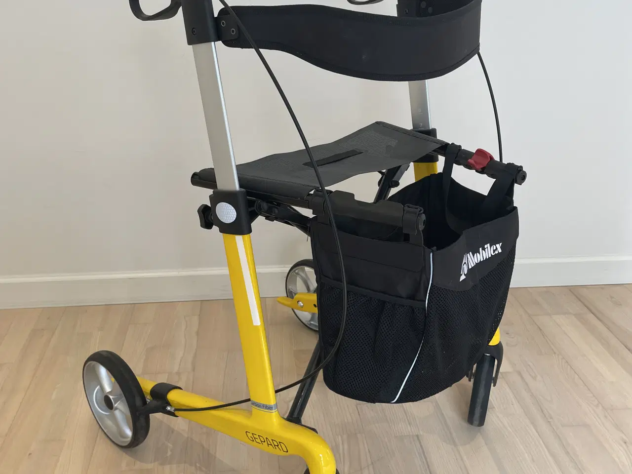 Billede 1 - Mobilex Gepard Carbon Fibre rollator, model 312403