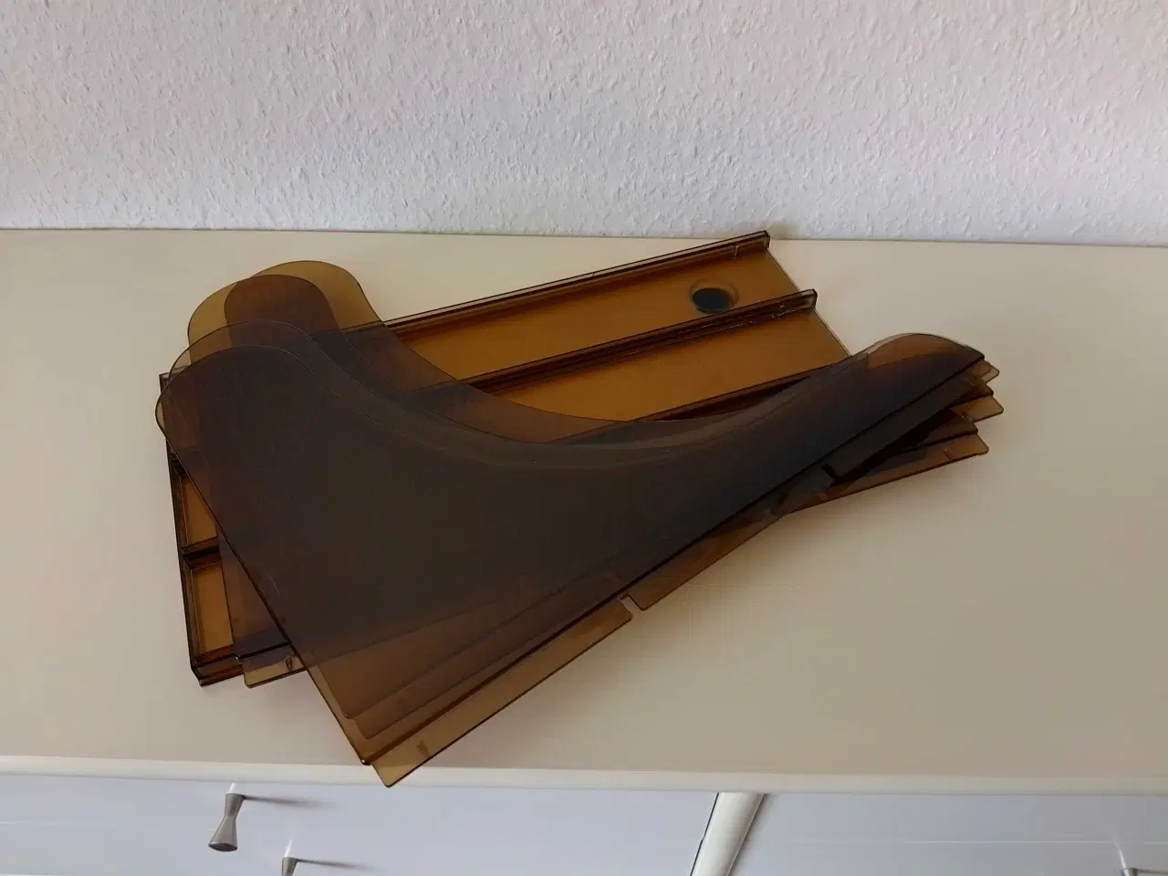 Billede 4 - LP holder i røgfarvet akryl