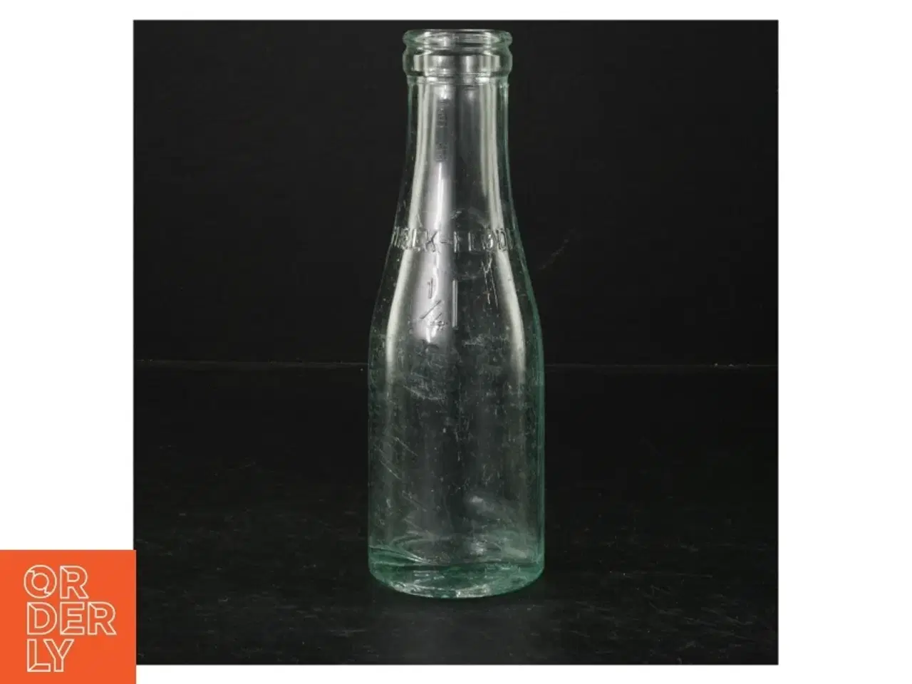 Billede 2 - Gamle glasflasker med præget logo (str. H. 19 cm. 250 ml)