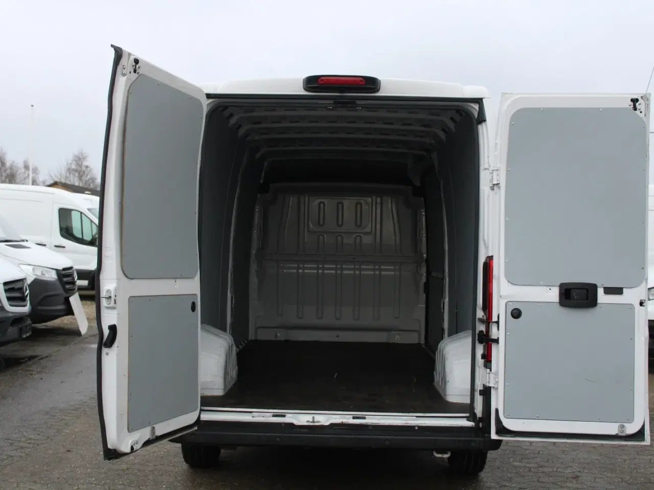 Billede 11 - Fiat Ducato 35 2,3 MJT 140 Kassevogn L3H2 Pro+