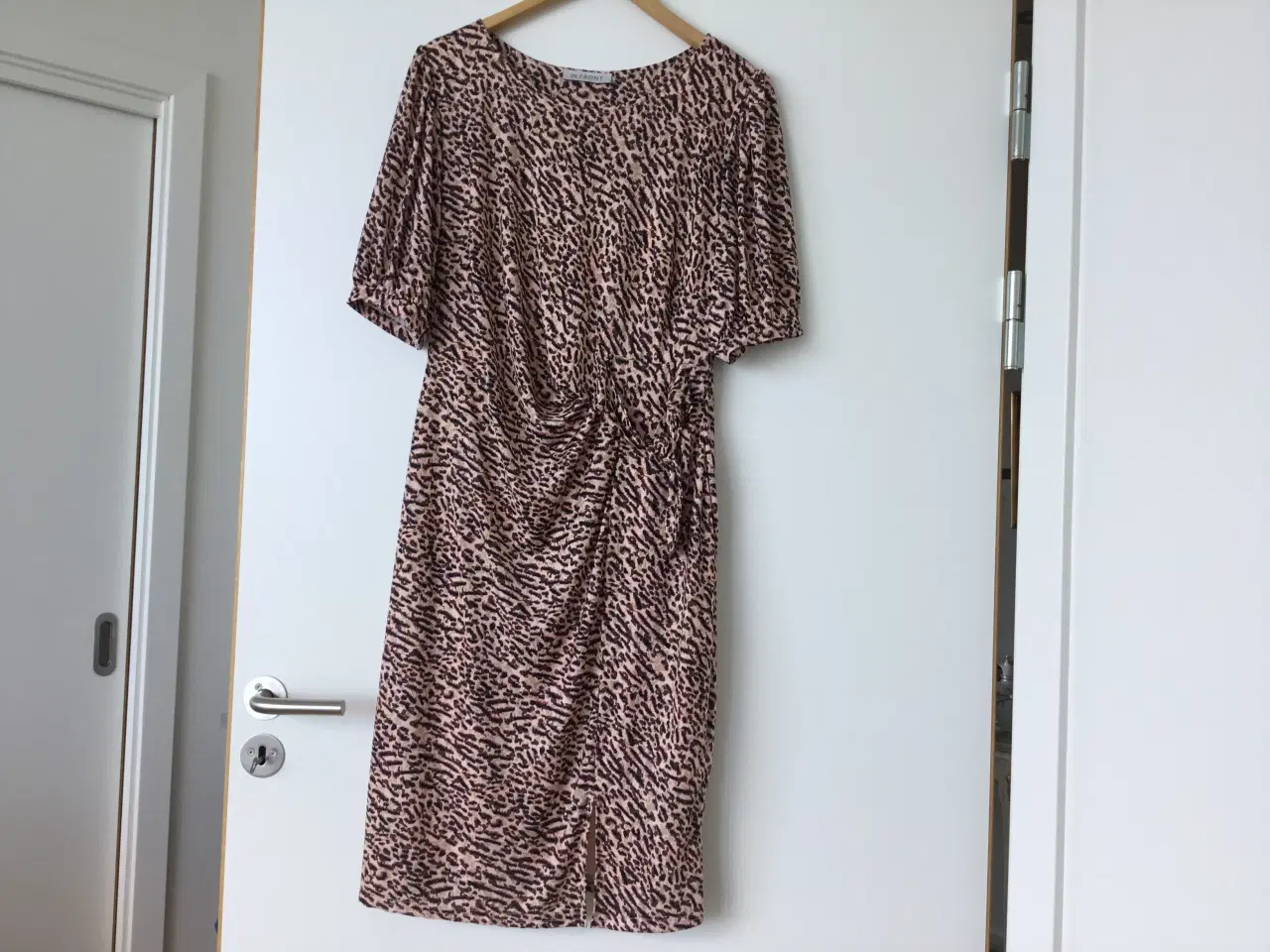 Billede 1 - Flot kjole fra In Front