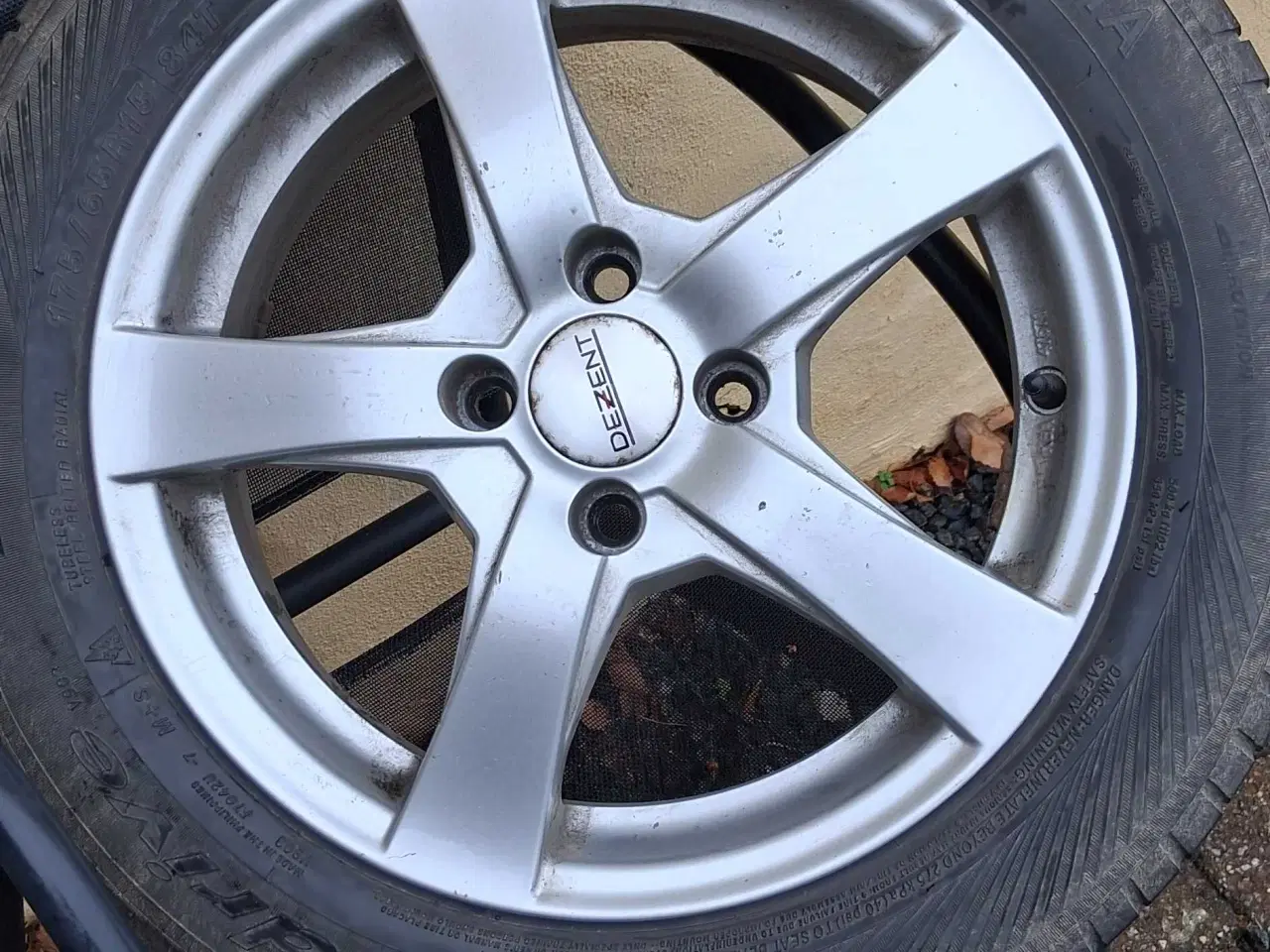 Billede 1 - Vinterhjul med alufælge