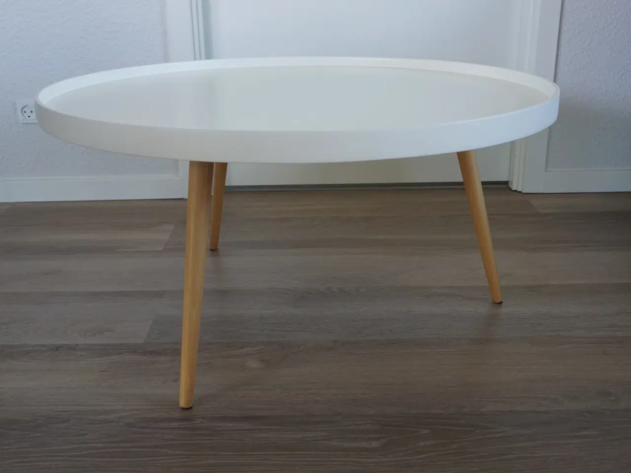 Billede 1 - Sofabord i hvid