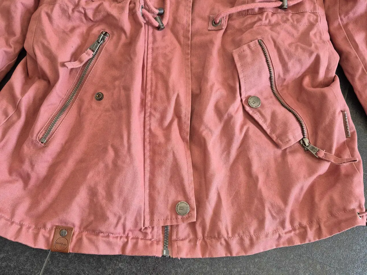 Billede 2 - Rosa farvet matikoo firars jakke