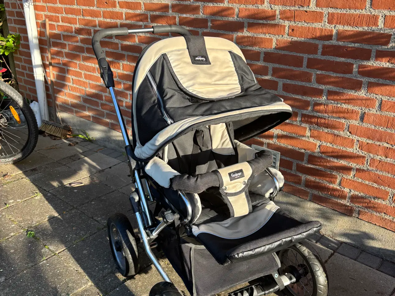 Billede 1 - Beige Emmaljunga klapvogn