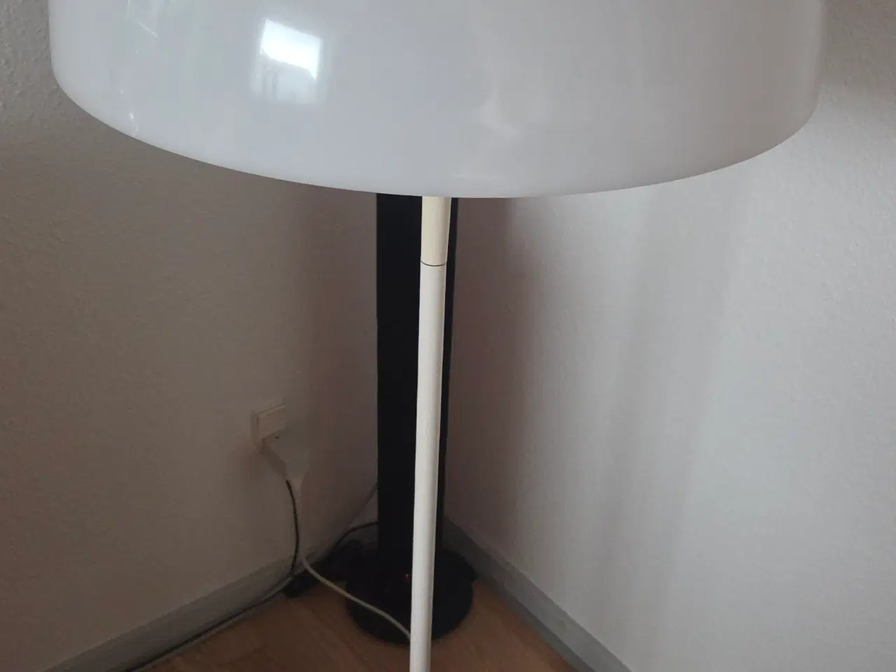 Billede 1 - Verner Panton Panthella gulvlampe