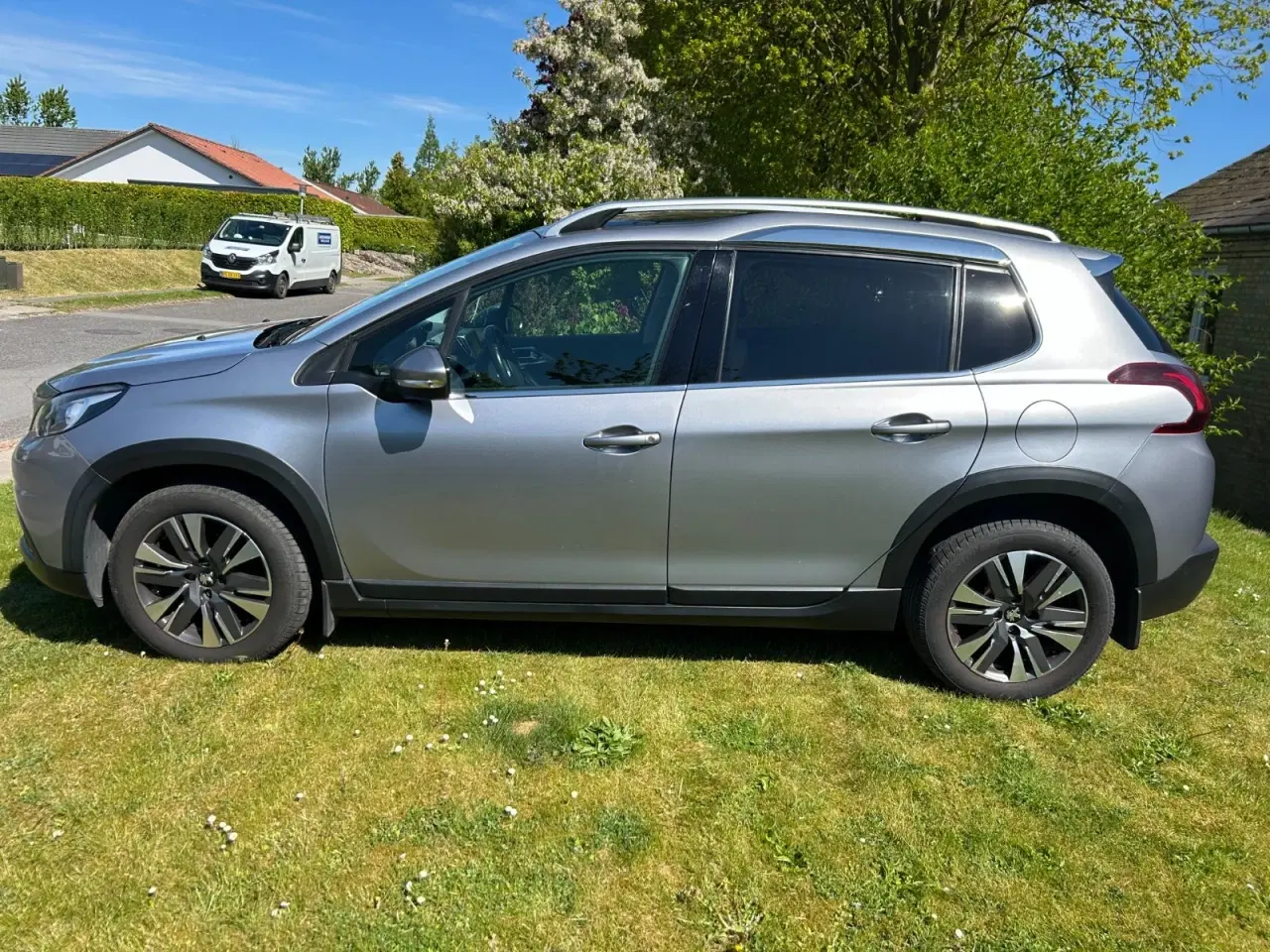 Billede 6 - Peugeot 2008 1,6 BlueHDi 100 Allure Sky