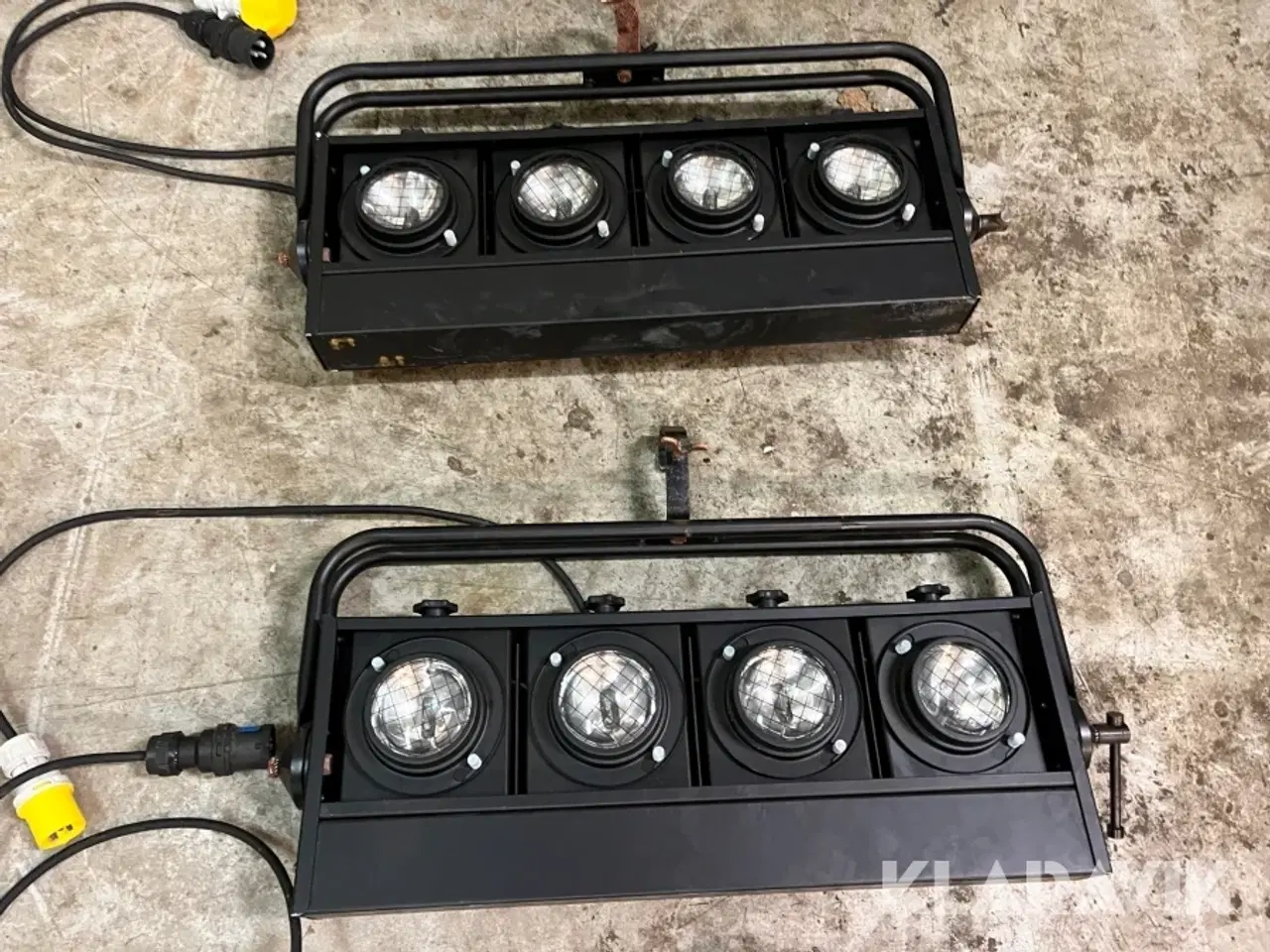 Billede 6 - Lys blindere med flightcase og ophæng 4 styk