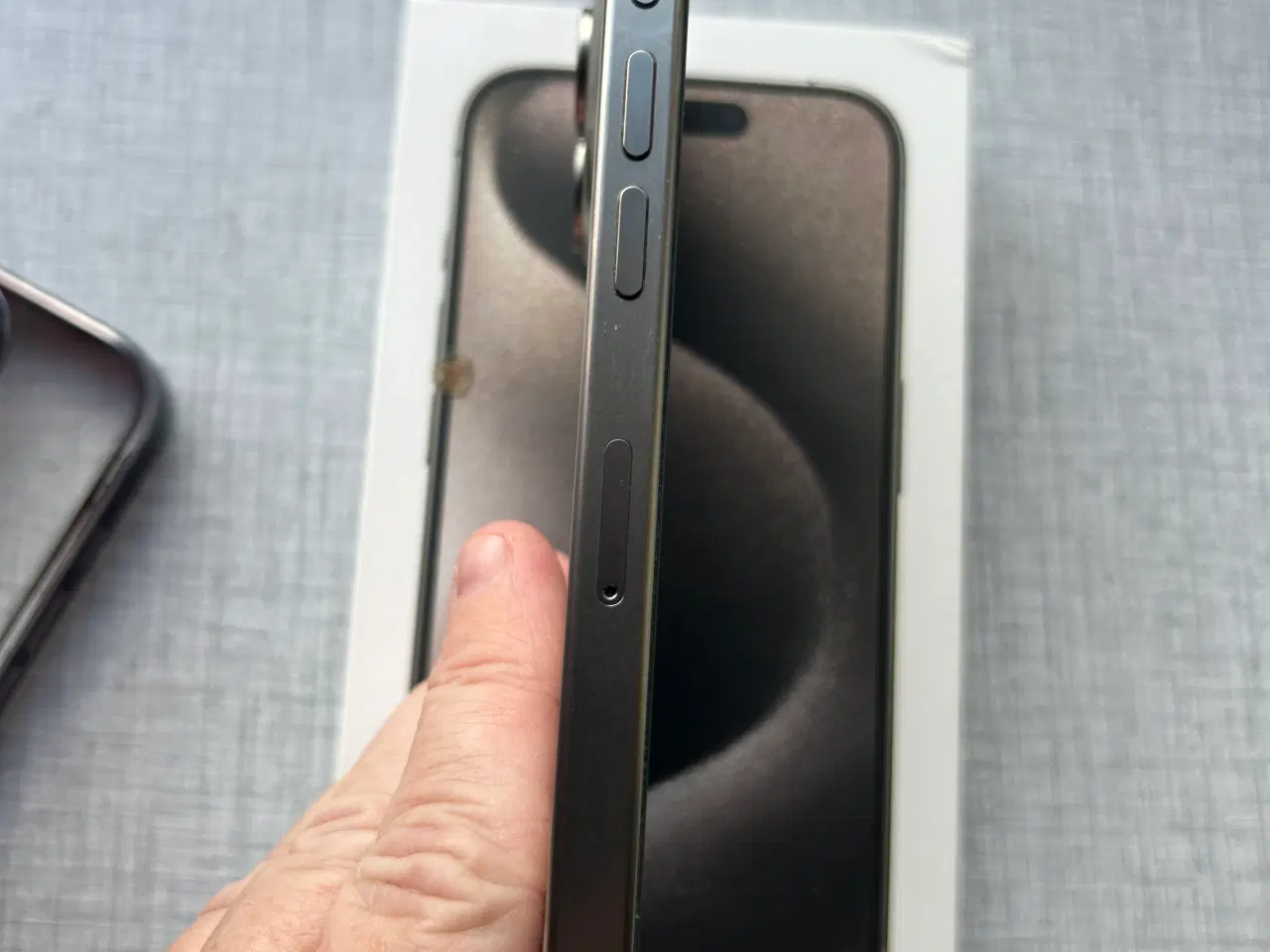 Billede 5 - Extremt velholdt iPhone 15 pro 256 gb