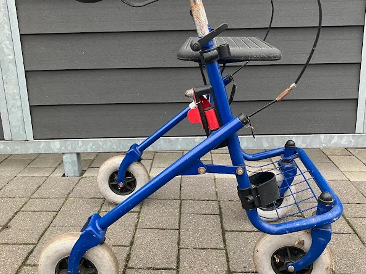 Billede 2 - Rollator lettere anløben