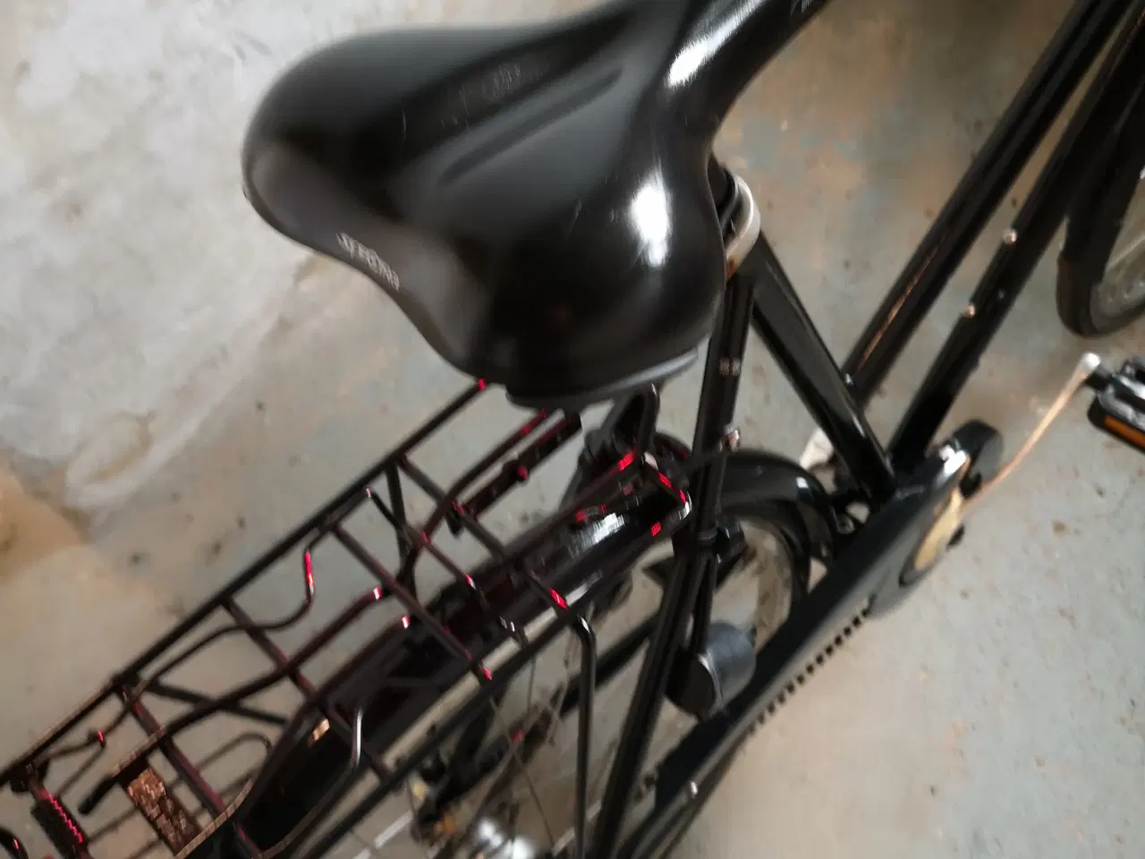 Billede 6 - SORT   X 28"   56 cm højt  4 gear... Løs 1 nøgle. 