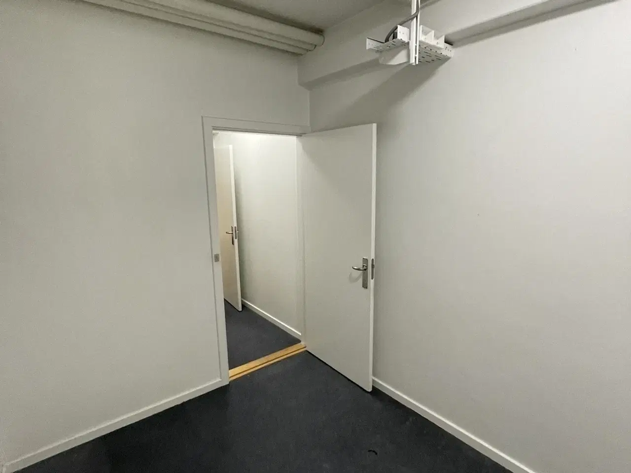 Billede 2 - Lagerlokale til leje på Falkoner Alle 53.