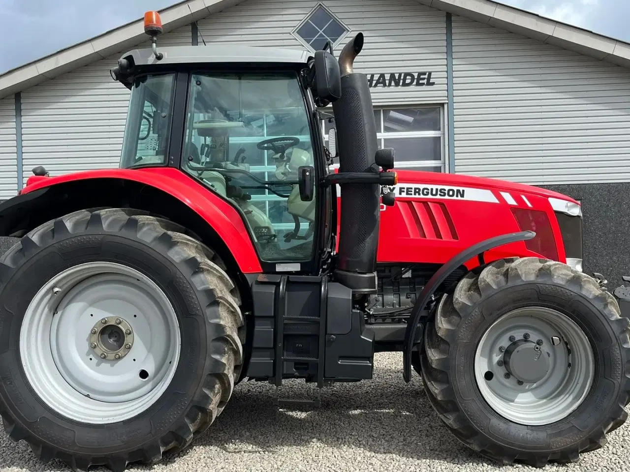 Billede 15 - Massey Ferguson 7720 Med frontlift og 4stk næsten nye dæk.